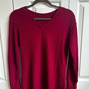 Elegant V-Neck Ribbed Sweater - Burgundy